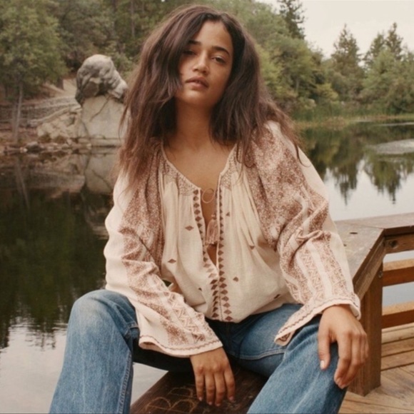 DOEN Mystic Embroidered Peasant Top - Picture 7 of 7